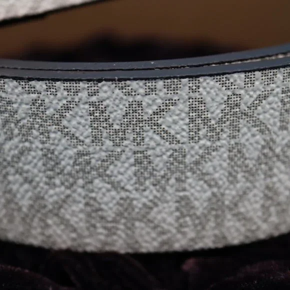 Michael Kors Vanilla Logo Signature Faux Leather Gold Buckle Belt, Size Large - Picture 8 of 14